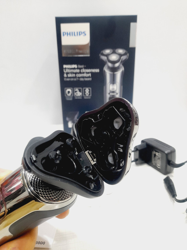 ریش تراش فیلیپس PHILIPS 9800